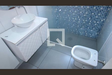 Casa à venda com 160m², 3 quartos e 2 vagasBanheiro