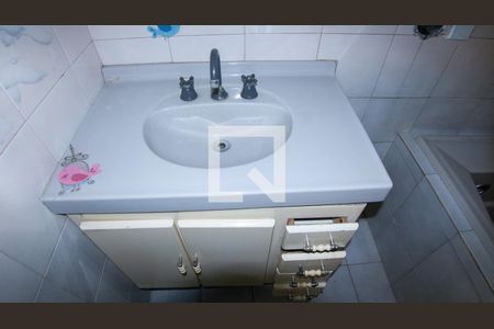 Casa à venda com 160m², 3 quartos e 2 vagasBanheiro