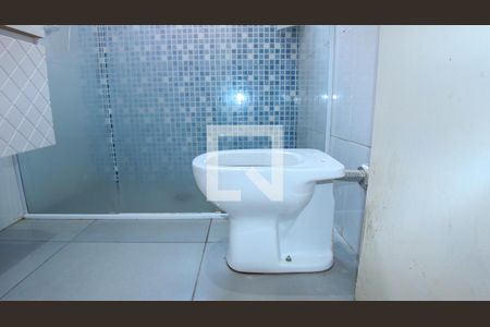 Casa à venda com 160m², 3 quartos e 2 vagasBanheiro