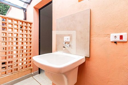 Casa para alugar com 30m², 0 quarto e sem vagaLavanderia