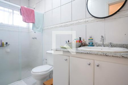 Casa à venda com 232m², 3 quartos e 4 vagasBanheiro suíte 1