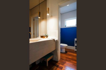 Casa à venda com 232m², 3 quartos e 4 vagasLavabo