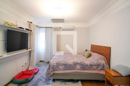 Casa à venda com 232m², 3 quartos e 4 vagasSuíte 1