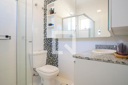 Casa à venda com 232m², 3 quartos e 4 vagasBanheiro suíte 2