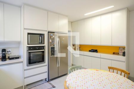 Casa à venda com 232m², 3 quartos e 4 vagasCozinha