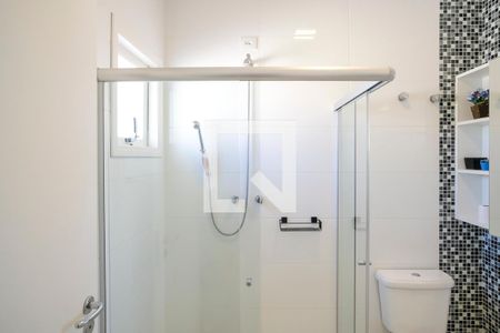 Casa à venda com 232m², 3 quartos e 4 vagasBanheiro suíte 2