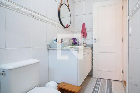 Casa à venda com 232m², 3 quartos e 4 vagasBanheiro suíte 1