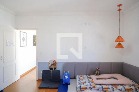 Casa à venda com 232m², 3 quartos e 4 vagasSuíte 2