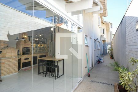 Casa à venda com 232m², 3 quartos e 4 vagasCorredor