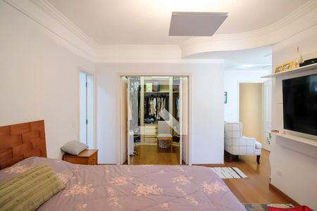 Casa à venda com 232m², 3 quartos e 4 vagasSuíte 1