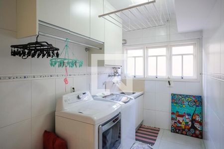 Casa à venda com 232m², 3 quartos e 4 vagasÁrea de serviço