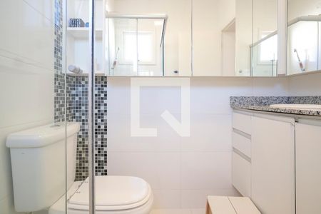 Casa à venda com 232m², 3 quartos e 4 vagasBanheiro suíte 2