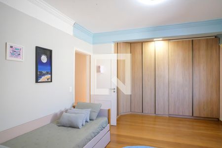 Casa à venda com 232m², 3 quartos e 4 vagasQuarto