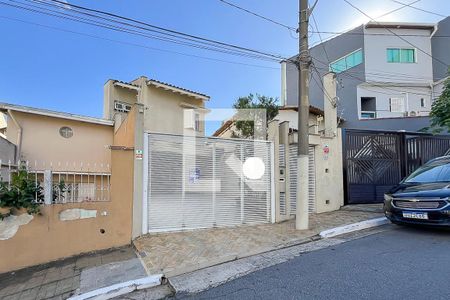 Casa à venda com 232m², 3 quartos e 4 vagasFachada + plaquinha