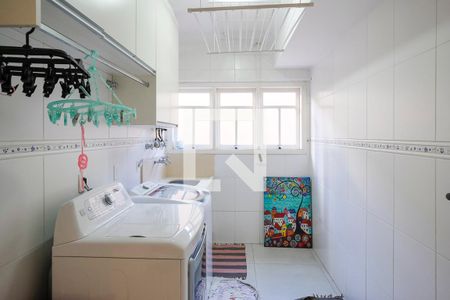 Casa à venda com 232m², 3 quartos e 4 vagasÁrea de serviço