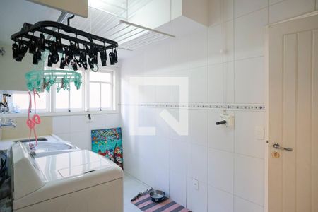 Casa à venda com 232m², 3 quartos e 4 vagasÁrea de serviço