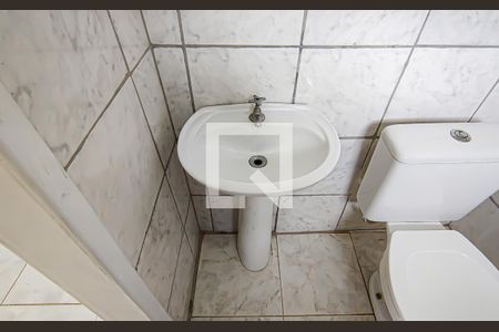 banheiro de casa para alugar com 1 quarto, 50m² em Curicica, Rio de Janeiro