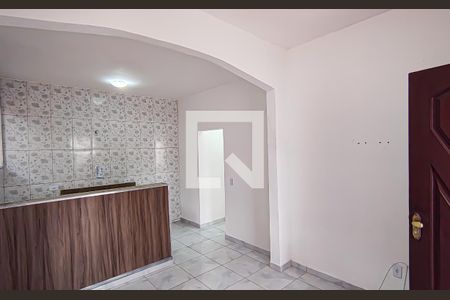 sala de casa para alugar com 1 quarto, 50m² em Curicica, Rio de Janeiro