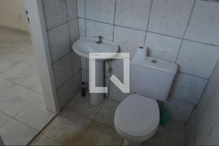 Banheiro da Suíte de casa para alugar com 1 quarto, 50m² em Curicica, Rio de Janeiro