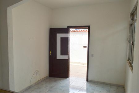 Sala de casa para alugar com 1 quarto, 50m² em Curicica, Rio de Janeiro