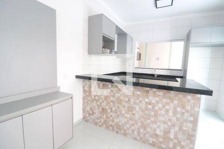 Casa de condomínio à venda com 150m², 3 quartos e 2 vagasCozinha e Área de Serviço