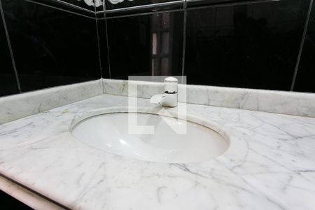 Apartamento à venda com 67m², 2 quartos e 1 vaga Apartamento à venda com 67m², 2 quartos e 1 vagaBanheiro