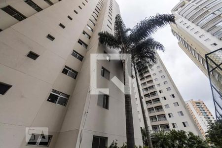 Apartamento à venda com 67m², 2 quartos e 1 vaga Apartamento à venda com 67m², 2 quartos e 1 vagaFachada