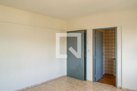 Sala/Quarto de apartamento à venda com 1 quarto, 27m² em Partenon, Porto Alegre