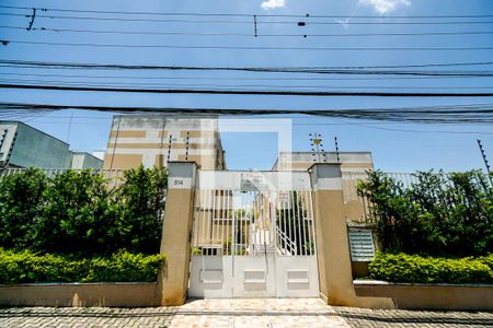 Casa de condomínio à venda com 133m², 3 quartos e 2 vagasFachada