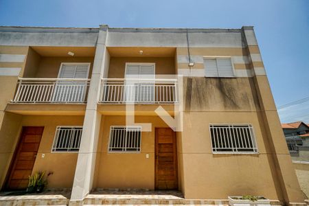 Casa de condomínio à venda com 133m², 3 quartos e 2 vagasFachada interna