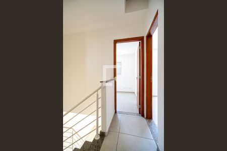 Casa de condomínio à venda com 133m², 3 quartos e 2 vagasHall da escada