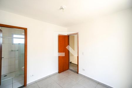 Casa de condomínio à venda com 133m², 3 quartos e 2 vagasSuíte