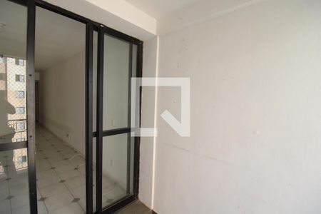 Sala - Varanda de apartamento para alugar com 3 quartos, 72m² em Parque Peruche, São Paulo