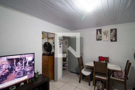 Casa à venda com 50m², 3 quartos e sem vaga Casa à venda com 50m², 3 quartos e sem vagaSala 2