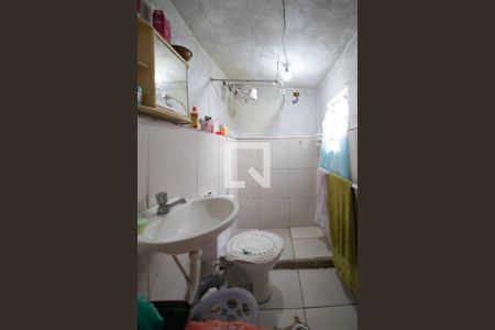 Casa à venda com 50m², 3 quartos e sem vaga Casa à venda com 50m², 3 quartos e sem vagaBanheiro 1
