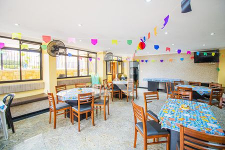 Apartamento para alugar com 74m², 2 quartos e 1 vagaÁrea comum