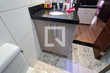 Casa à venda com 200m², 3 quartos e 2 vagasBanheiro