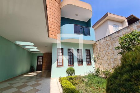 Casa à venda com 200m², 3 quartos e 2 vagasGaragem