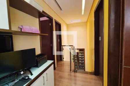 Casa à venda com 200m², 3 quartos e 2 vagasEscritório