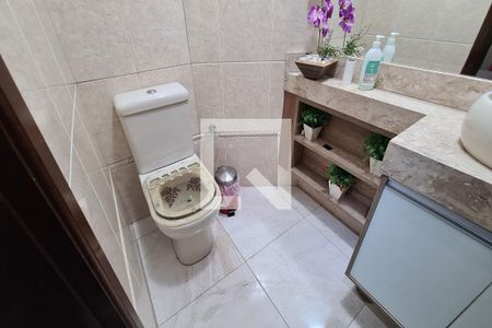 Casa à venda com 200m², 3 quartos e 2 vagasLavabo