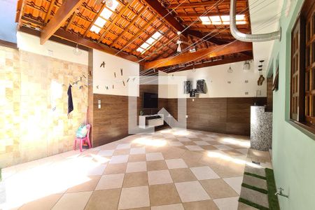 Casa à venda com 200m², 3 quartos e 2 vagasÁrea Externa