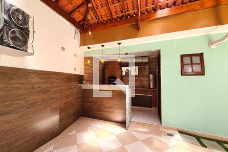 Casa à venda com 200m², 3 quartos e 2 vagasÁrea Externa