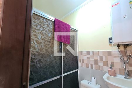 Casa à venda com 200m², 3 quartos e 2 vagasBanheiro do Quarto 1