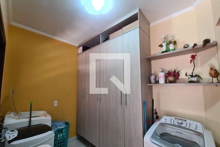 Casa à venda com 200m², 3 quartos e 2 vagasÁrea de Serviço