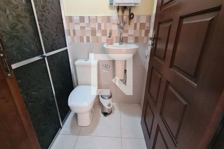 Casa à venda com 200m², 3 quartos e 2 vagasBanheiro do Quarto 1