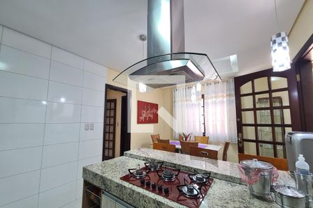Casa à venda com 200m², 3 quartos e 2 vagasCozinha
