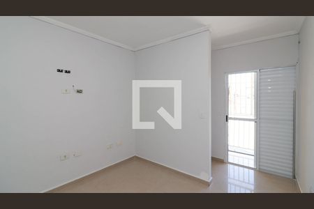 Casa para alugar com 140m², 3 quartos e 2 vagas Casa para alugar com 140m², 3 quartos e 2 vagasSuíte