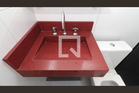 Casa para alugar com 140m², 3 quartos e 2 vagas Casa para alugar com 140m², 3 quartos e 2 vagasBanheiro da Suíte
