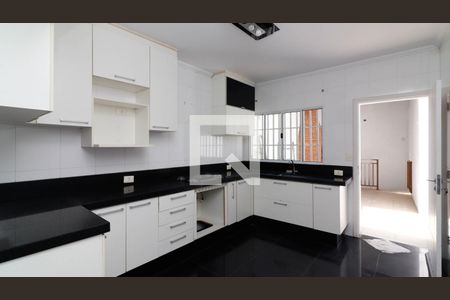 Casa para alugar com 140m², 3 quartos e 2 vagas Casa para alugar com 140m², 3 quartos e 2 vagasCozinha