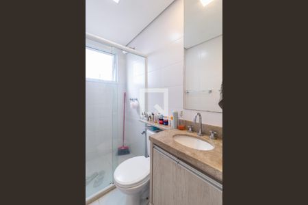 Apartamento à venda com 76m², 3 quartos e 2 vagasBanheiro da suíte